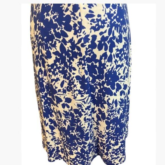 Talbot's Sleeveless FIt and Flare Blue and White Floral Print Dress Size 10 EUC - Picture 6 of 9